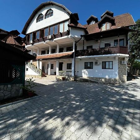 La Conac Hotel Nufaru Exterior photo